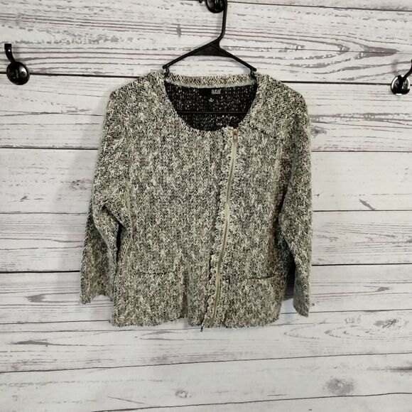 "a.n.a." woman's sweater  - Picture 2 of 10